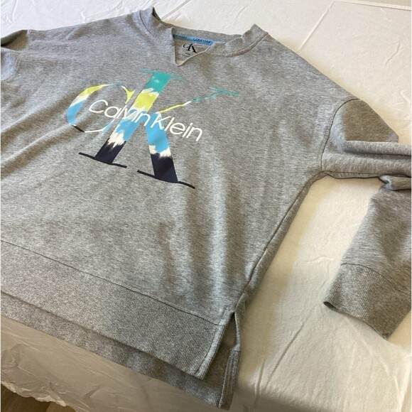 Calvin Klein Sweatshirt Women's Size M Color Gray Graphic Sweatshirt - Picture 3 of 8